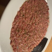 カルネジーオ イースト - 