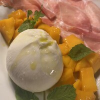 カルネジーオ イースト - 