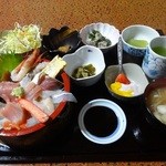 佐嶋 - ランチのちらし700円に