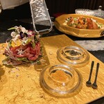 257020624 - ユッケにトリュフをかけてくれます！