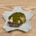 すし 礫 - 蒸し鮑の肝ソース