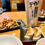 餃子酒場別館 とりそば - ピリ辛前菜と旨い餃子♫ メガレモンサワーで！