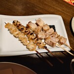 白木屋 - もも串　皮串