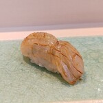 鮨 たくつ - 平目　昆布〆