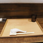 NIBOSHI MANIA - 卓上。トレイが設えてある