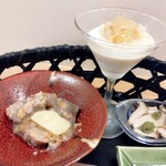 L'atelier di Angela - ８月のお膳 ホワイトコーンのムース(うに添え)、エリンギと青唐辛子のペペロンチーノ、和牛すね肉の煮込み