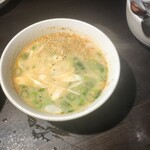 炭火焼肉 焼きしゃぶ にく式 - コムタンスープ