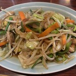 丸千葉 - 肉入り野菜炒め