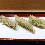 てんぷら 近藤 - グリーンアスパラガス (北海道)