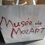 Musee de Mozart - 綺麗に並んだケーキの中からこの日は会社へのお土産等を購入して帰りました。
                      