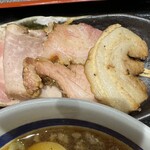 松戸富田麺絆 - 柏幻霜ポーク 焼豚、４部位４種の調理法が素晴らしい