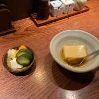 新宿うな鐵 はなれ - おしんこと玉子豆腐