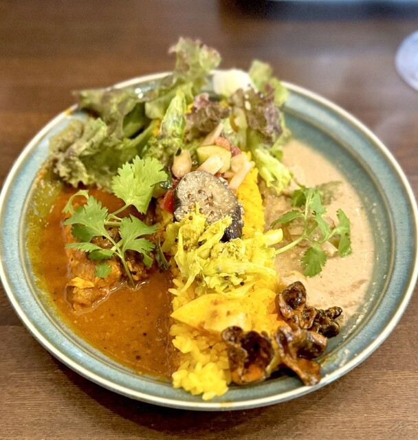 Bar&Cafe HerbalistпјҲгғҗгғјгӮўгғігғүгӮ&laquo;гғ&bull;гӮ&sect; гғҸгғјгғҗгғӘгӮ№гғҲпјү - йғЎеұұеҜҢз&rdquo;&deg;пјҲгғҗгғјпјүの写真