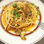 IL PLANETARIO - 店長オススメ漁師風パスタ、パスタの中に青いえんどう豆くらいの大きさの何かが入っていたがアレはなんなのか。誰か知っていたら教えてくださいm(__)m