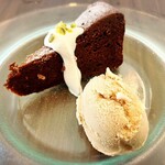 IL PLANETARIO - 甘さとっても控えめなショコラケーキとアールグレイジェラート