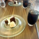 IL PLANETARIO - デザートとアイスコーヒーの皆さん