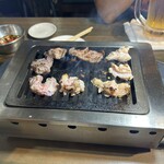 ホルモン ここから - 