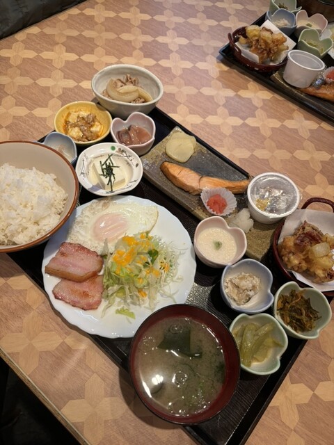 海鮮丼 魚常 - 稚内（海鮮丼）