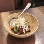 ドラゴン ショクドウ - 砂肝の四川風ピリ辛ニンニクソース