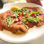 石窯ピッツァ＆旬野菜のイタリアン アルナッジョ - 象の耳⁉かと思う程大きなミラノ風カツレツ