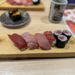 すし遊館あさひ - 生本マグロ五種盛り