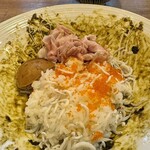 酒肴場 屯 - 肝バターの残ったお皿に白飯ドボンしていただきます。