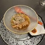 トゥ・ラ・ジョア イズム - 