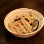 おでんと庭先地鶏 はれ晴れ - お通し