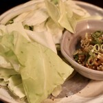 おでんと庭先地鶏 はれ晴れ - 豚味噌キャベツ