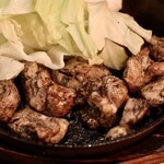 おでんと庭先地鶏 はれ晴れ - 庭先地鶏の炭火焼き