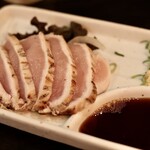 おでんと庭先地鶏 はれ晴れ - 庭先地鶏のたたき