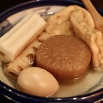 おでんと庭先地鶏 はれ晴れ - おでん（おまかせ６種盛り）