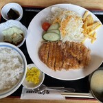 居酒屋食堂 なじみ - ポークソテー定食