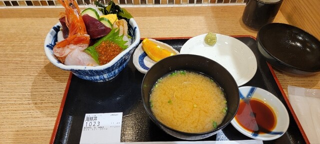 魚河岸処 仙 福島店（【旧店名】どん辰） - 福島（海鮮丼）の写真