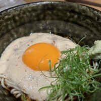 ダイナミックキッチン＆バー 響 中之島フェスティバルプラザ店 - 自然薯山かけ蕎麦