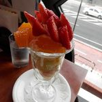 フルーツガーデン シン・サン - 苺とデコポン