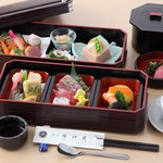 松花堂弁当 【雪】（平日のみ）