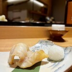 鮨 一 - アズキハタの焼物