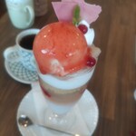 クリクリ - 桃とスモモのパフェ¥1150(〜2024.8.12)