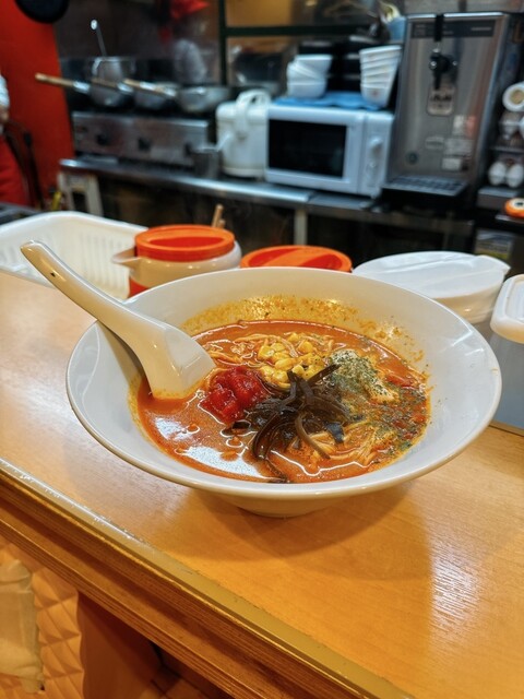八の角とまとらーめん 錦本店 - 栄（名古屋）/ラーメン | 食べログ