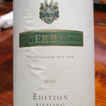 馳走西健一 - QUERBACH（クヴェアバッハ）2010 白ワイン：ドイツ ラインガウ　リースリング。