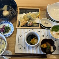 豆富料理と吟醸せいろ蒸し 八かく庵 大阪ステーションシティ店 - 