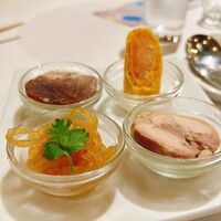 個室中華 頤和園 溜池山王店 - 
