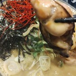 麺や 佐市 - ぷりっぷりのカキ