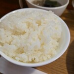 キッチン ブルー グローブ - ご飯大盛りのアップ