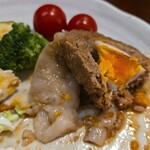 キッチン ブルー グローブ - こちらのクレピネットは大きいです (左側)