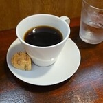キッチン ブルー グローブ - ホットコーヒーのアップ