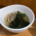 キッチン ブルー グローブ - わかめと茸スープ
