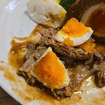 キッチン ブルー グローブ - クオーターへカット