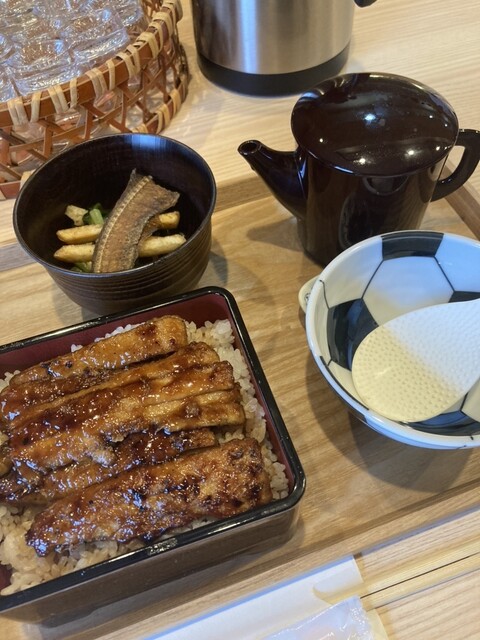 写真 4ページ目 : たちじゅう園 （たちじゅうソノ） - 鶴ケ丘/丼 | 食べログ